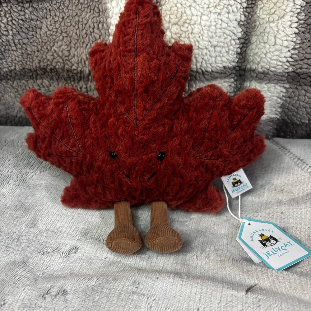 Jellycat Amuseables maple leaf BNWT!